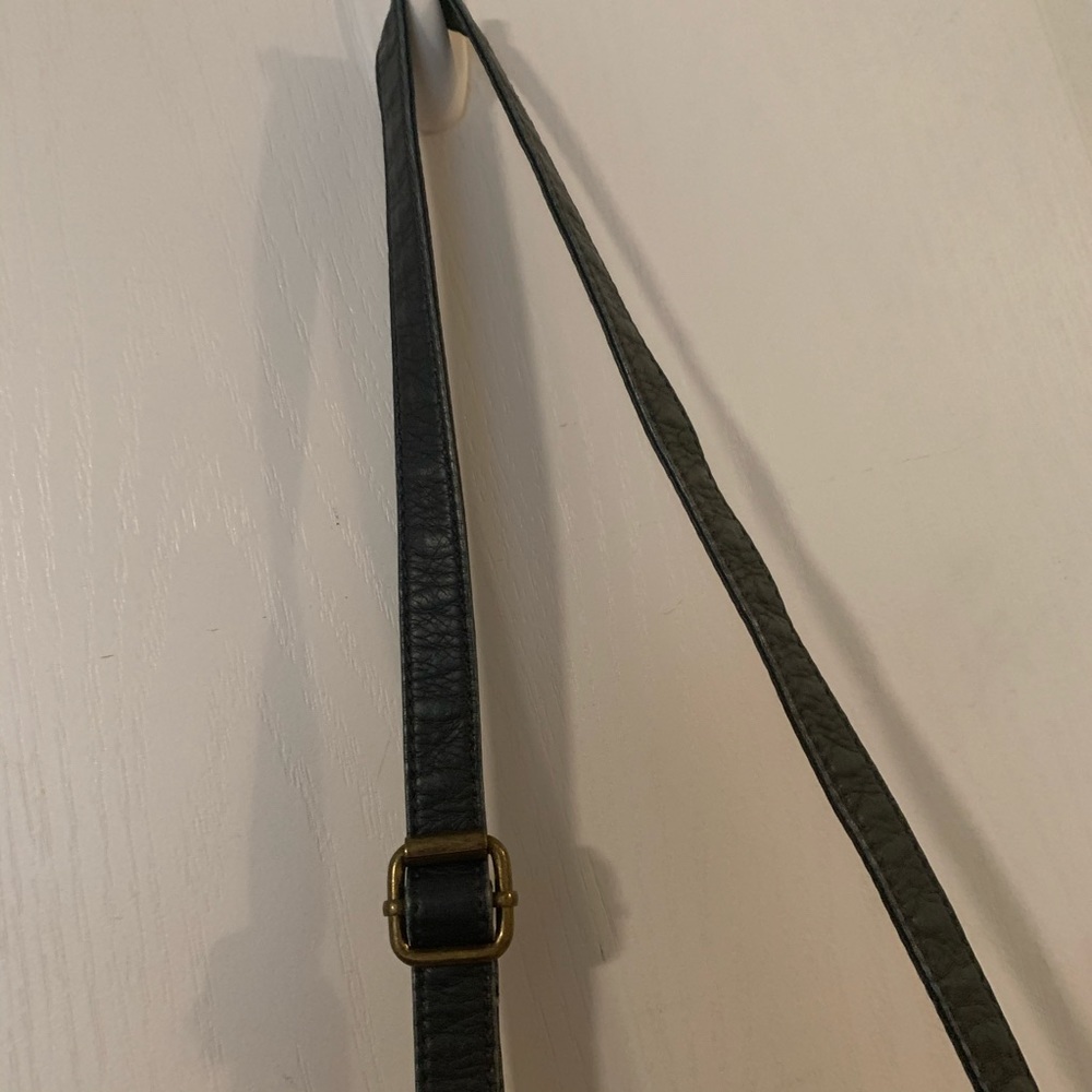 Navy soft faux leather crossbody purse bag - Picture 4 of 9